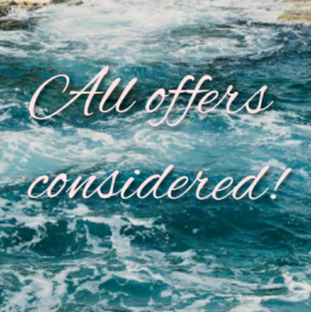 🌊Make an offer!🌊
